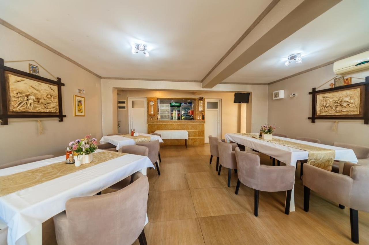 Aparthotel Stijovic Bar Bagian luar foto