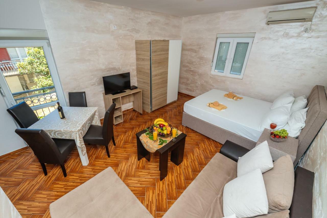 Aparthotel Stijovic Bar Bagian luar foto
