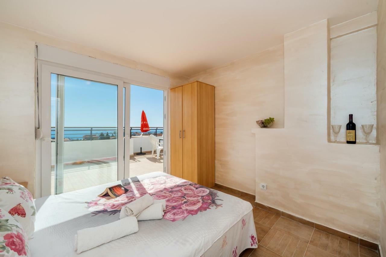 Aparthotel Stijovic Bar Bagian luar foto