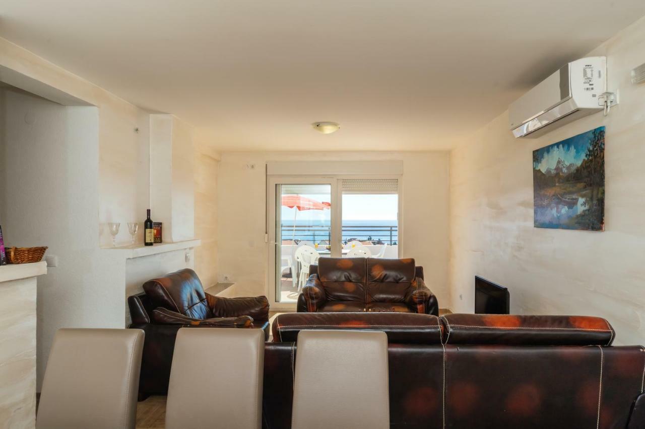 Aparthotel Stijovic Bar Bagian luar foto