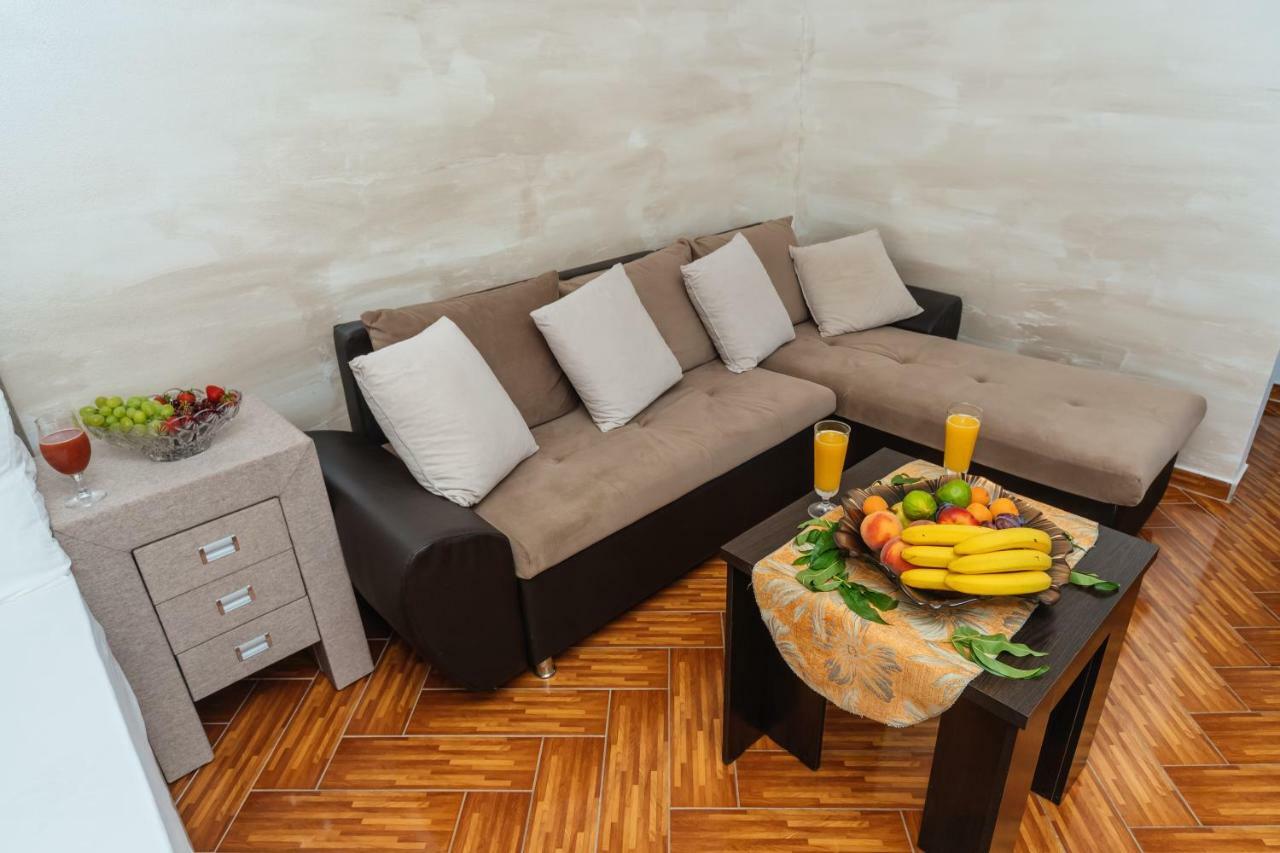 Aparthotel Stijovic Bar Bagian luar foto